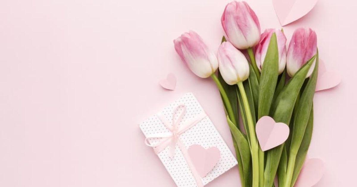 Tulipany na stole