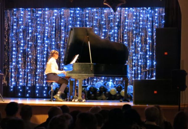 Koncert Noworoczny w wykonaniu uczni&oacute;w Szkoły Muzycznej w Zawidowie