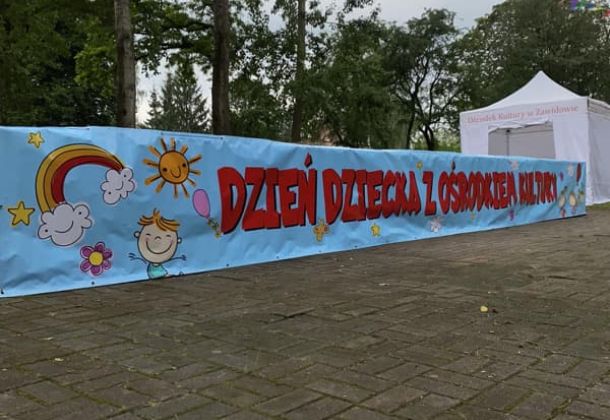 Dzień Dziecka 2024, impreza plenerowa w parku miejskim.