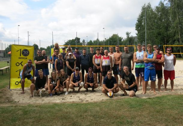 Zdjęcie grupowe wszystkich zawodnik&oacute;w turnieju.