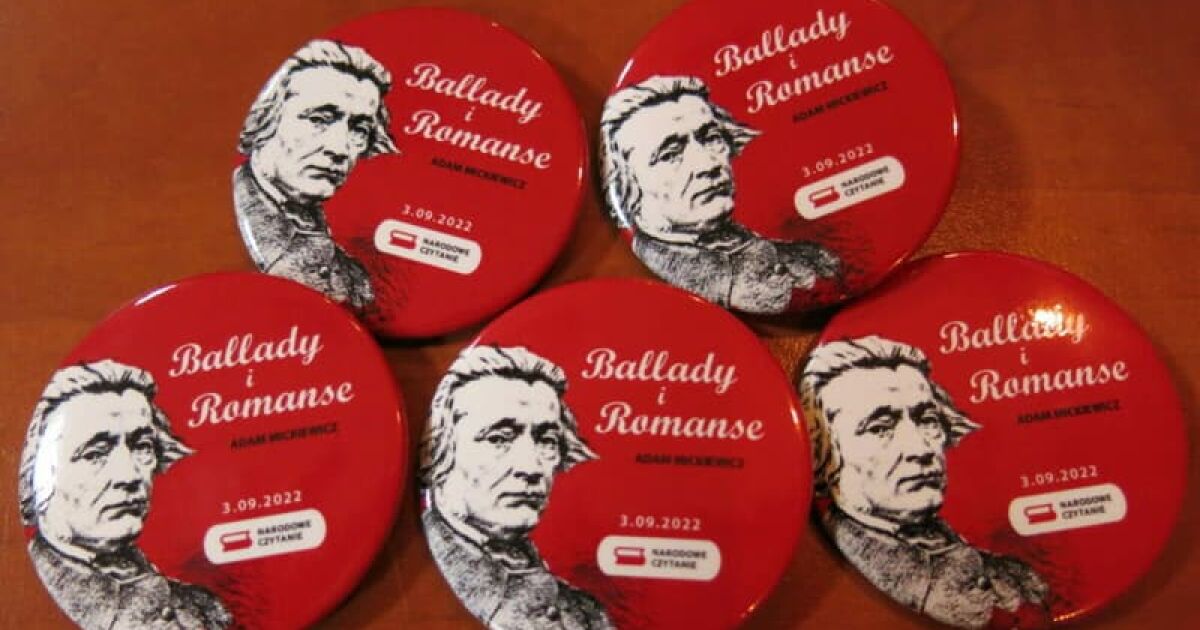 Przypinki z Narodowym Czytaniem